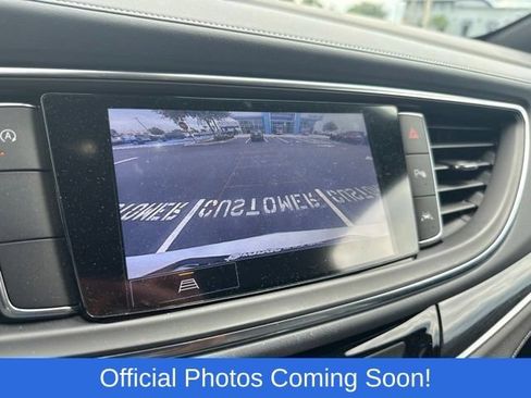 Used 2023 Buick Enclave Essence w/ Experience Buick Package FWD image 7