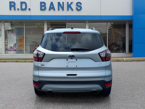 Used 2017 Ford Escape SE w/ Equipment Group 201A FWD image 4