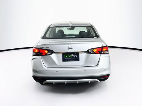 Used 2025 Nissan Versa SV w/ Trunk Package FWD image 7