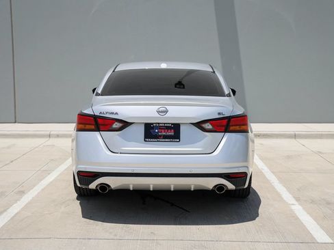 Used 2023 Nissan Altima 2.5 SL FWD image 6
