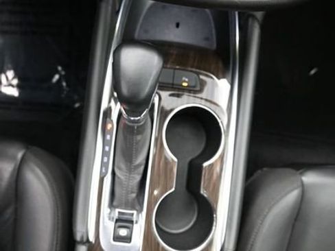 Used 2024 Chevrolet Malibu LT FWD image 35