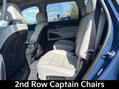 Certified 2024 Kia Telluride EX w/ EX Captain's Chair Package AWD/4WD image 15