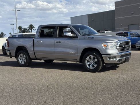 Used 2024 RAM 1500 Laramie AWD/4WD image 5
