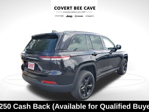 New 2025 Jeep Grand Cherokee Limited w/ Black Appearance Package image 10
