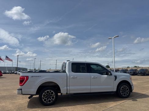 Used 2022 Ford F150 XLT w/ Equipment Group 302A High RWD image 25