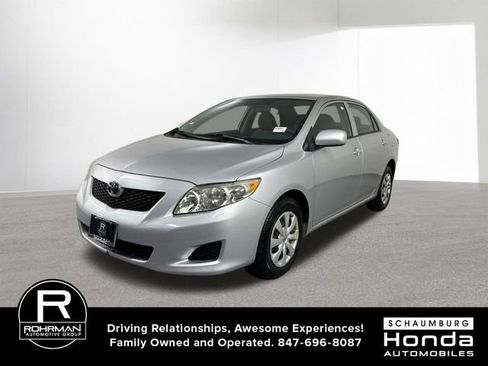 Used 2010 Toyota Corolla LE FWD image 2