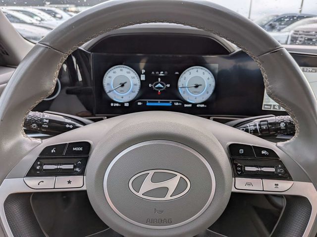 Used 2025 Hyundai Elantra SEL FWD image 32