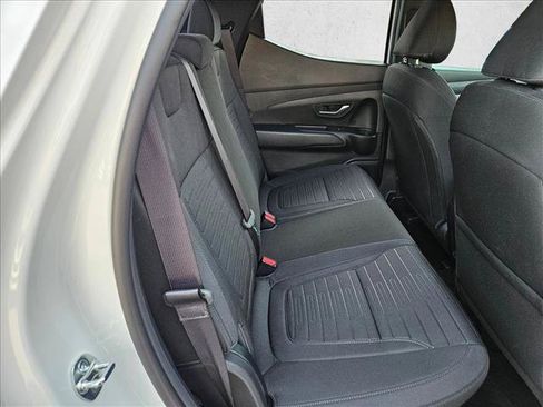Used 2026 Hyundai Santa Cruz SE FWD image 18