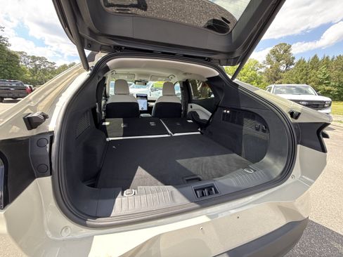 Used 2025 Ford Mustang Mach-E Premium RWD image 25