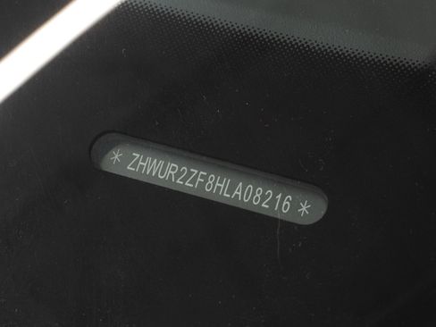 Used 2017 Lamborghini Huracan LP 580-2 image 23