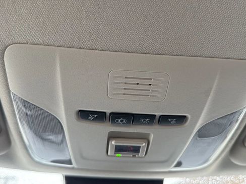 Used 2021 Toyota Corolla LE image 20