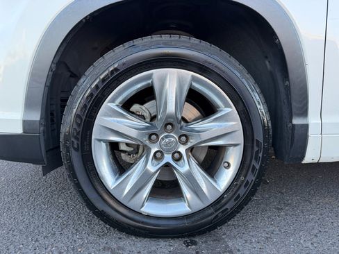 Used 2015 Toyota Highlander Limited image 26