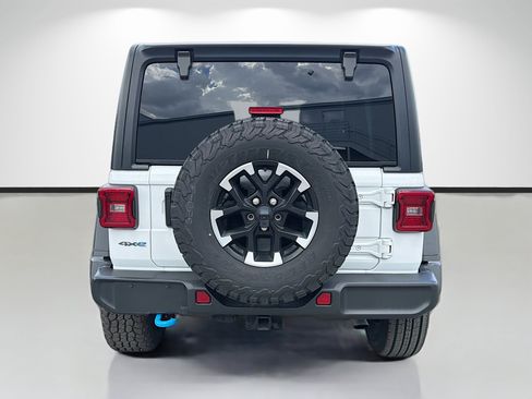 Used 2024 Jeep Wrangler Unlimited Rubicon 4xe AWD/4WD image 4