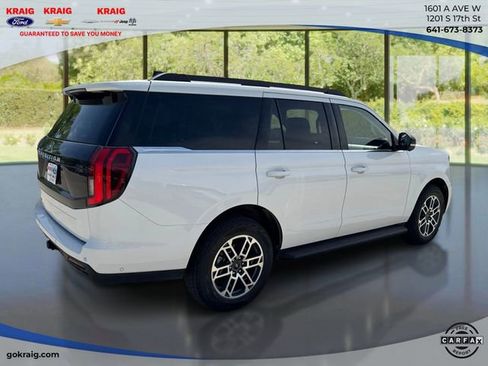 Used 2025 Ford Expedition Active AWD/4WD image 5