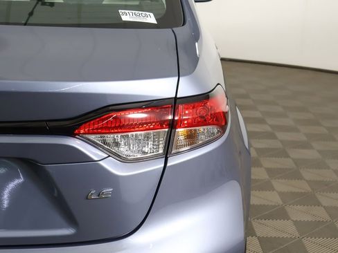 Used 2022 Toyota Corolla LE FWD image 13