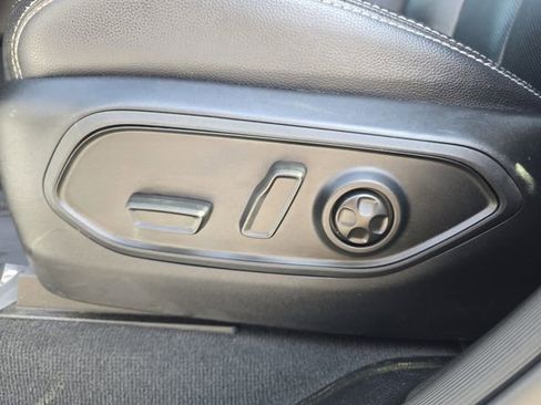 Certified 2023 Jeep Grand Cherokee Laredo image 16