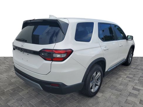Used 2023 Honda Pilot EX-L image 6
