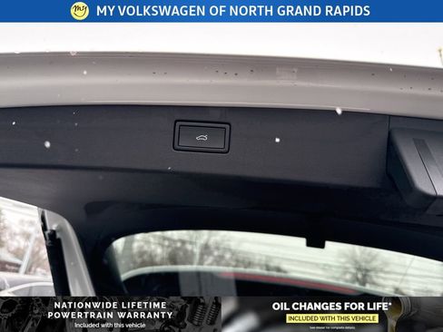 New 2026 Volkswagen Tiguan SE image 19