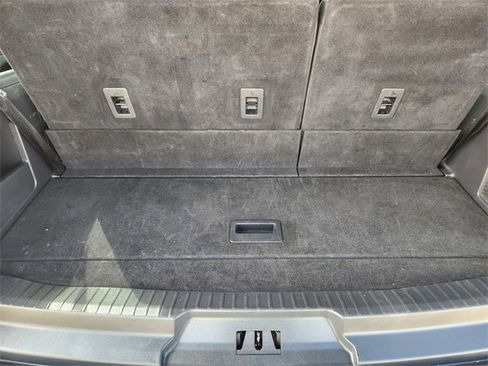 Used 2024 Ford Expedition XLT image 32