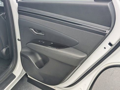 Used 2022 Hyundai Tucson Limited image 15
