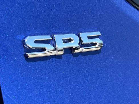 Certified 2025 Toyota Tacoma SR5 AWD/4WD image 29