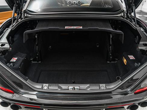 Used 2015 Ferrari California T image 19