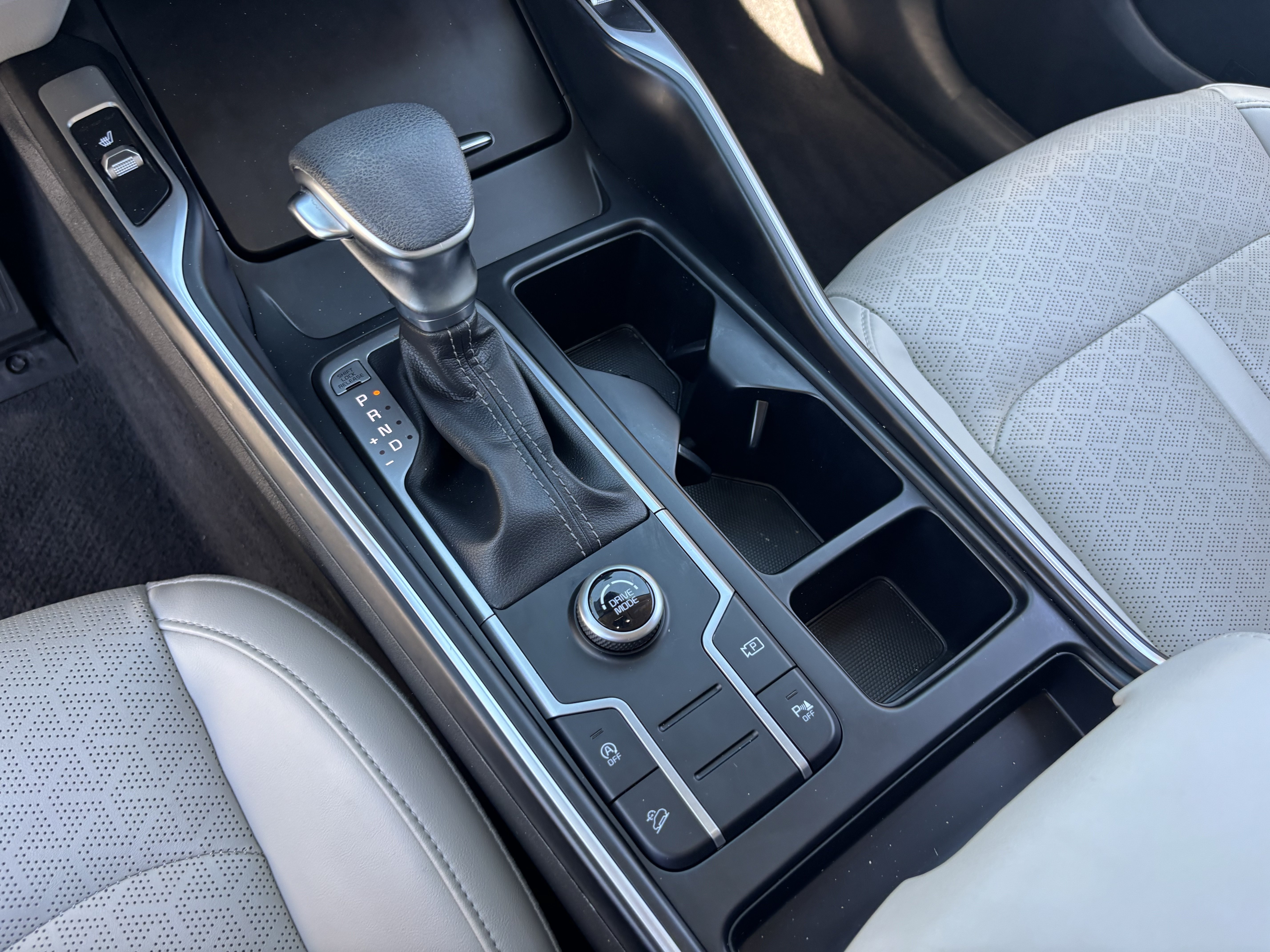 Used 2023 Kia Sorento S w/ Panoramic Sunroof Package FWD image 24