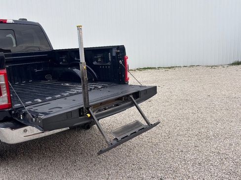 Certified 2022 Ford F150 Lariat w/ Equipment Group 502A High image 6