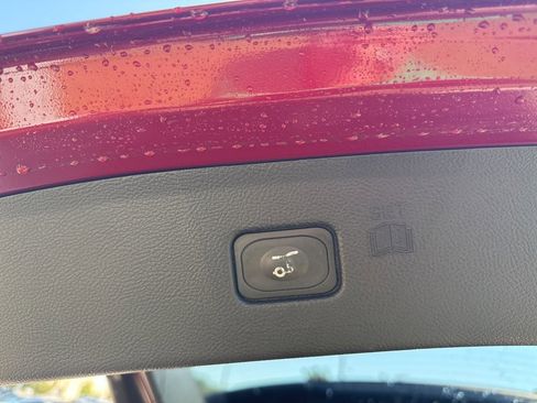 Used 2015 Ford Edge Sport w/ Equipment Group 401A image 8