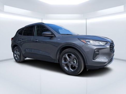 Used 2025 Ford Escape ST-Line FWD image 1