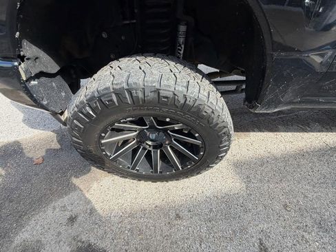 Used 2017 Ford F250 Platinum w/ Platinum Ultimate Package image 10