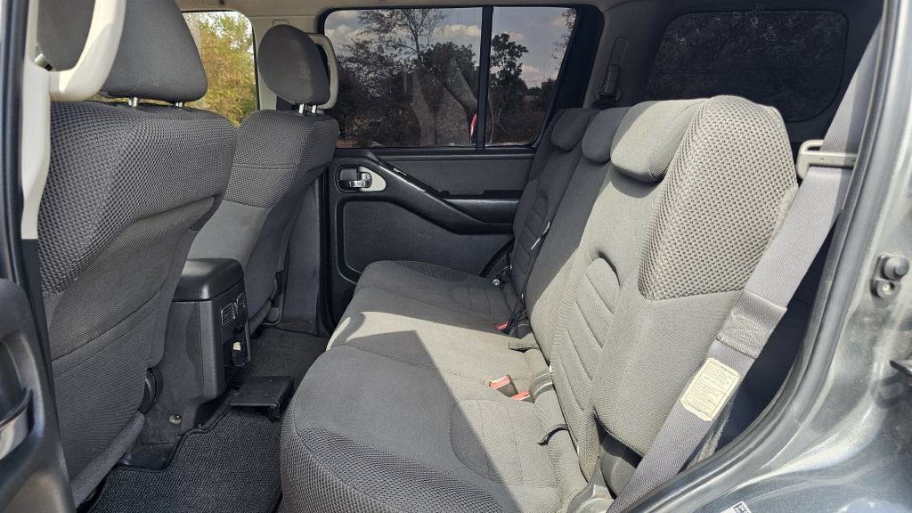 Used 2006 Nissan Pathfinder S RWD image 6