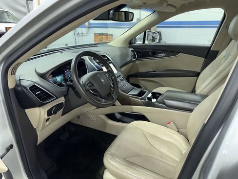 Used 2016 Lincoln MKX Reserve image 32