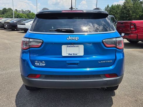 Used 2018 Jeep Compass Limited w/ Navigation Group AWD/4WD image 9