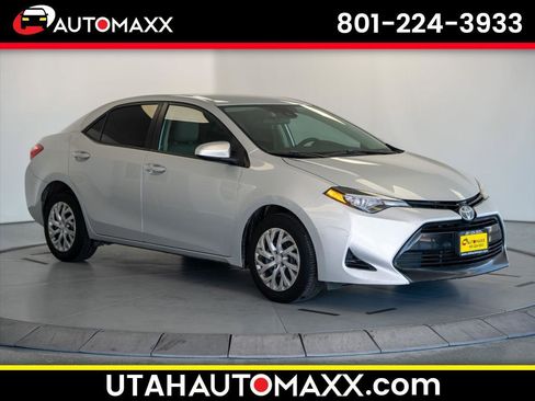 Used 2017 Toyota Corolla LE w/ Carpet Mat Package (TMS) FWD image 1