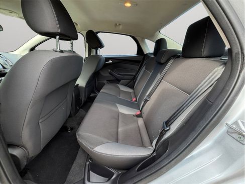 Used 2014 Ford Focus SE image 25
