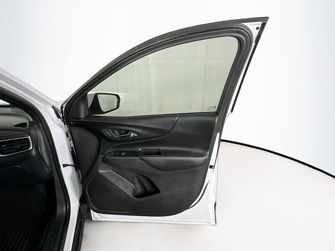 Used 2019 Chevrolet Equinox LT image 29