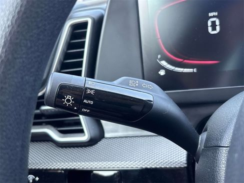 Used 2024 Kia Sportage LX image 28