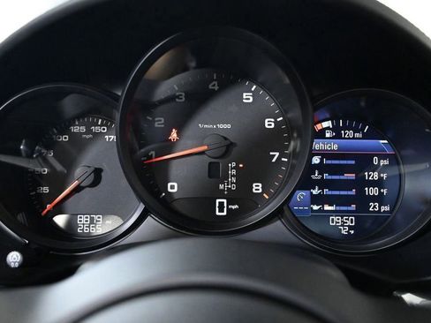 Used 2024 Porsche 718 Cayman image 13