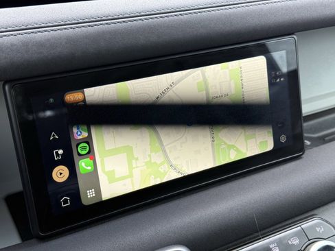 Used 2023 Land Rover Defender 90 S image 78