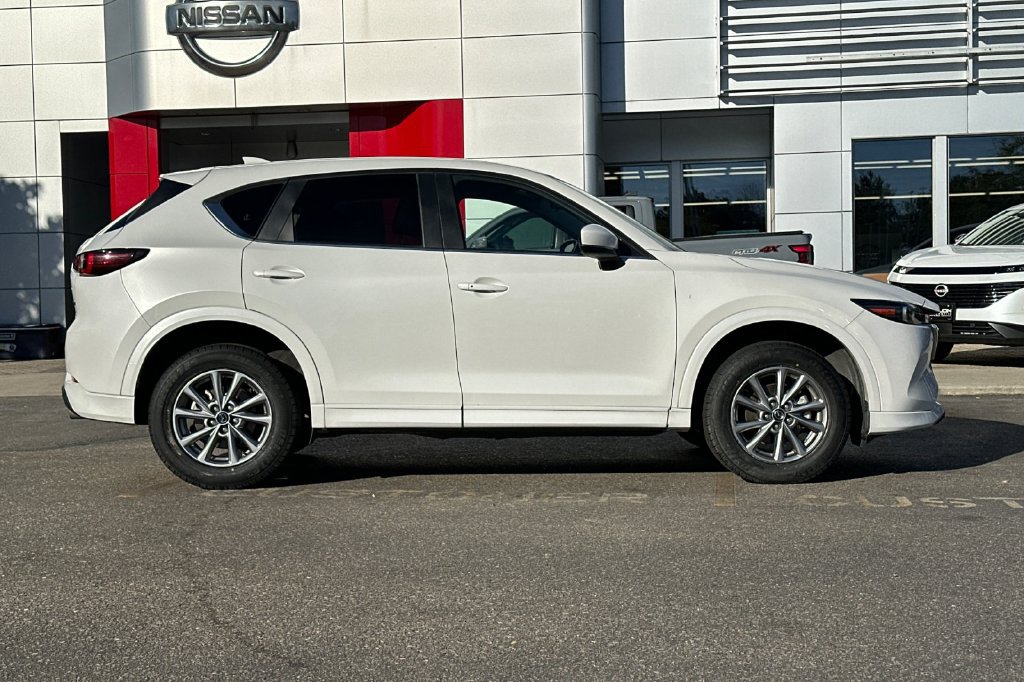 Used 2025 MAZDA CX-5 AWD 2.5 S w/ Select Package image 3