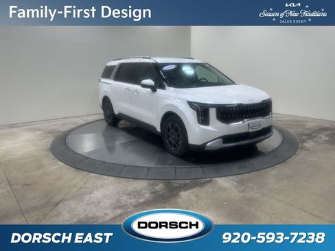 New 2026 Kia Carnival EX image 3