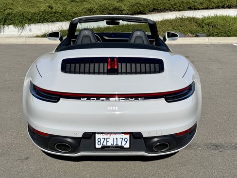 Used 2022 Porsche 911 Carrera image 6