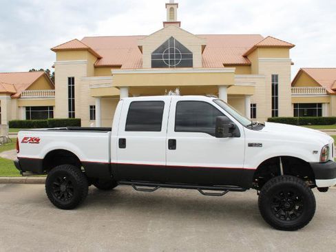 Used 2004 Ford F250 XLT AWD/4WD image 2