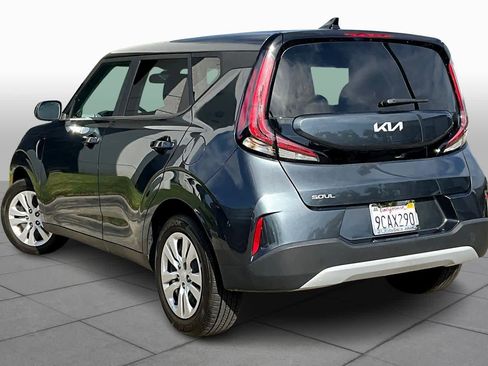 Used 2023 Kia Soul LX image 11