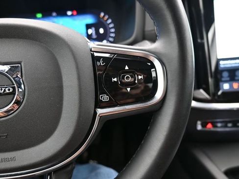 Used 2024 Volvo S60 B5 Ultimate image 25