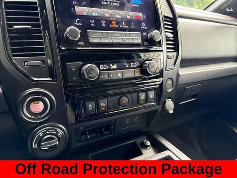 Used 2022 Nissan Titan PRO-4X w/ Pro-4x Convenience Package AWD/4WD image 20