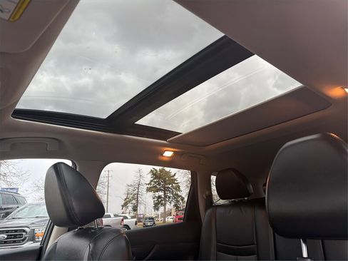 Used 2015 Nissan Rogue SL w/ SL Premium Package image 20