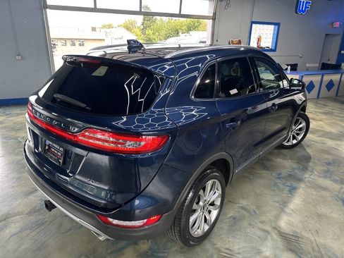 Used 2017 Lincoln MKC Select w/ Select Plus Package image 2