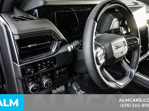 Used 2025 GMC Yukon Elevation AWD/4WD image 34